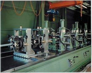 roll forming machine